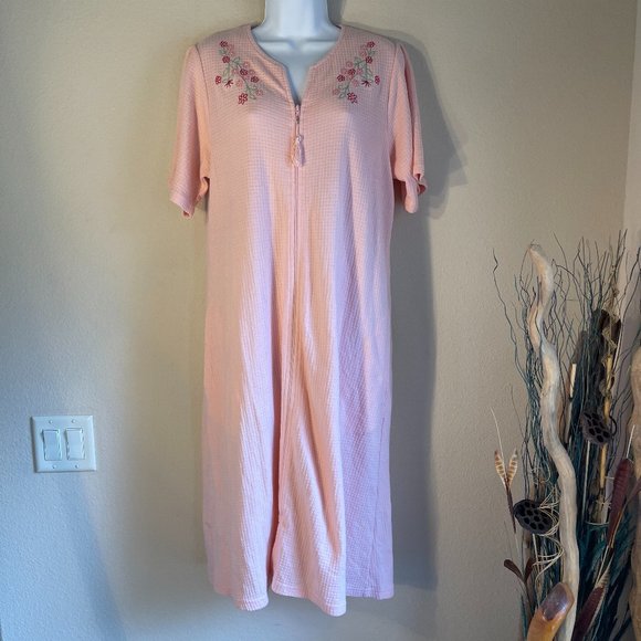 Leisure Life robe zipper front embroidered waffle weave robe pink Vintage M - Picture 1 of 8